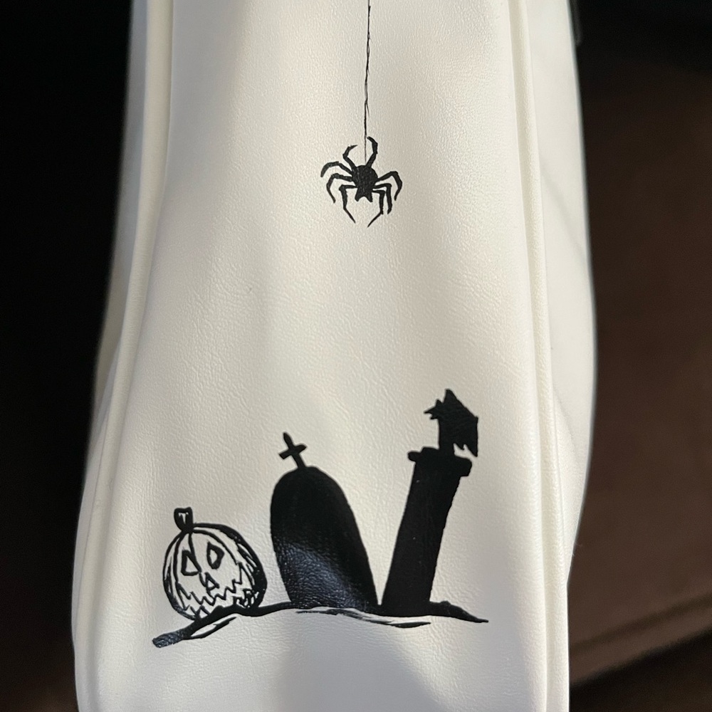 HAND PAINTED One of a Kind Ghost Crossbody Bag Purse!! - Picture 2 of 9